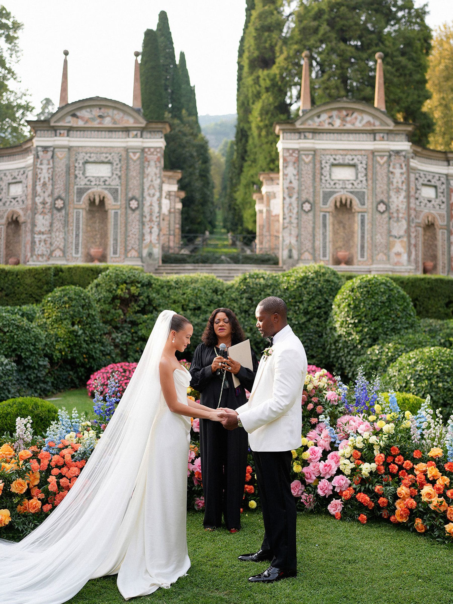 Madison &amp; Rotimi's Wedding at Villa D'Este: One Wooden Boat, 125 Guests, and Florals Nobody Expected photo