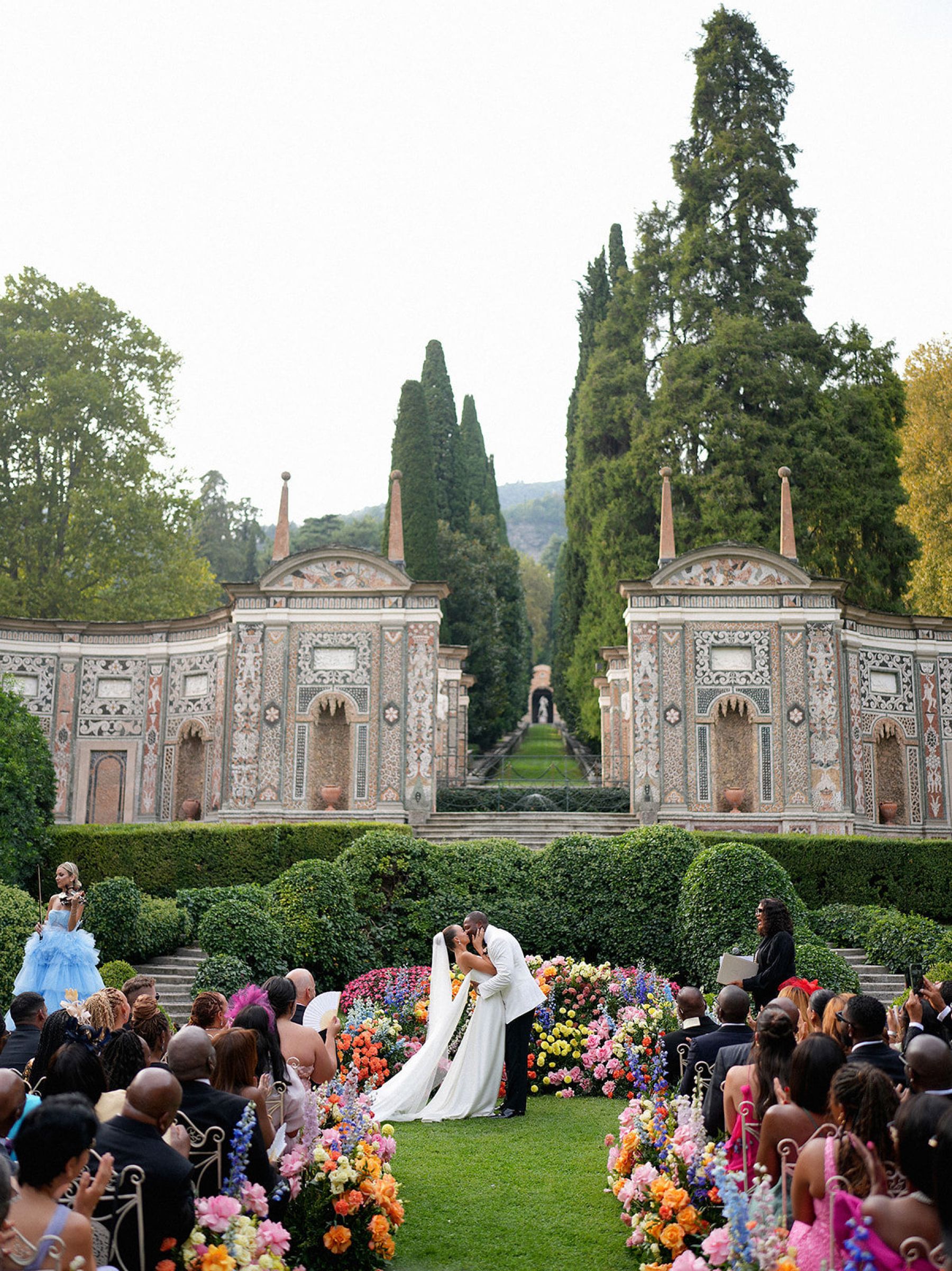 Madison &amp; Rotimi's Wedding at Villa D'Este: One Wooden Boat, 125 Guests, and Florals Nobody Expected photo