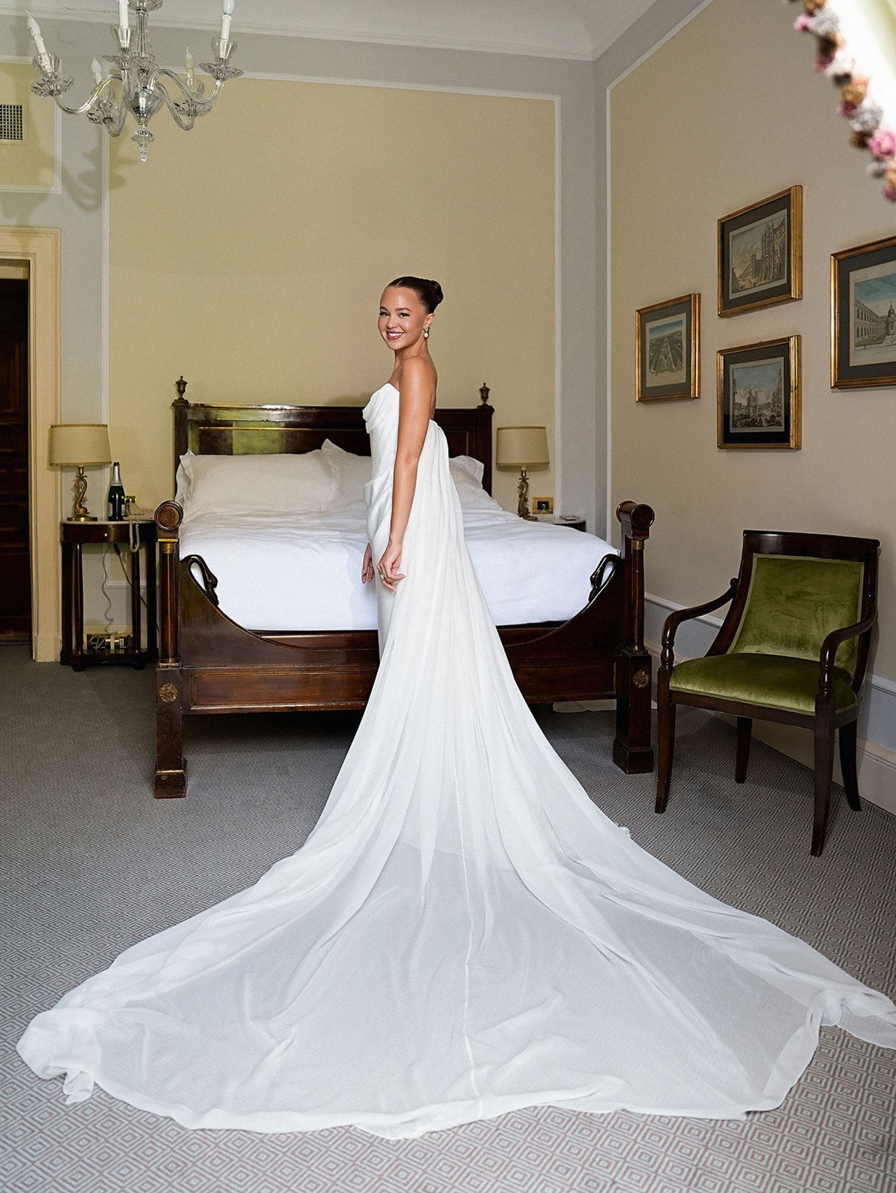 Madison &amp; Rotimi's Wedding at Villa D'Este: One Wooden Boat, 125 Guests, and Florals Nobody Expected photo