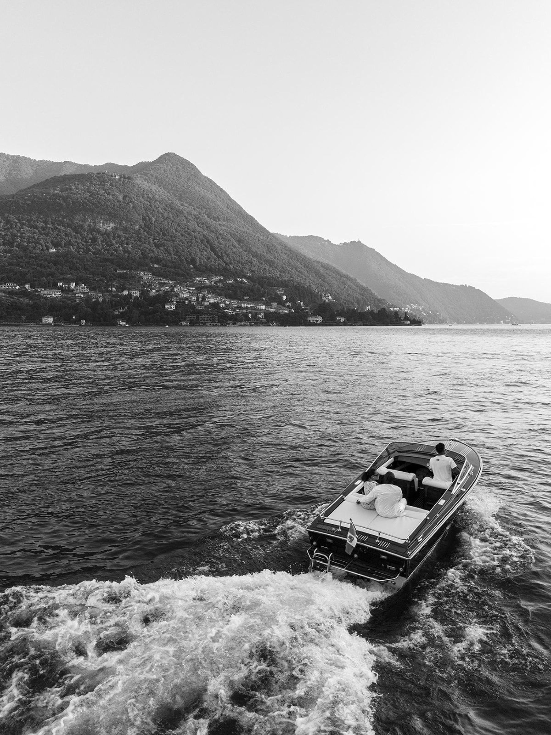 Madison &amp; Rotimi's Wedding at Villa D'Este: One Wooden Boat, 125 Guests, and Florals Nobody Expected photo