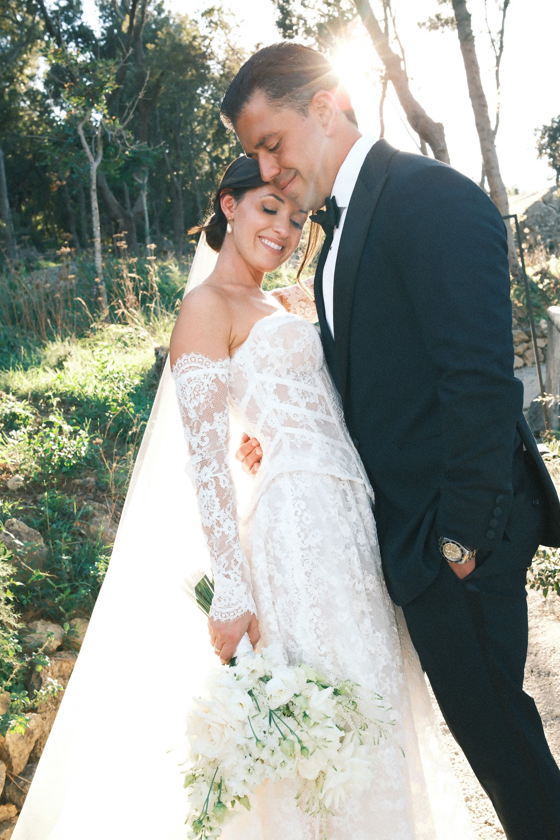 A Train Strike, a Bag of Chips, and a Cloudless Sky: Casey &amp; Anthony's Wedding at Mezzatorre photo