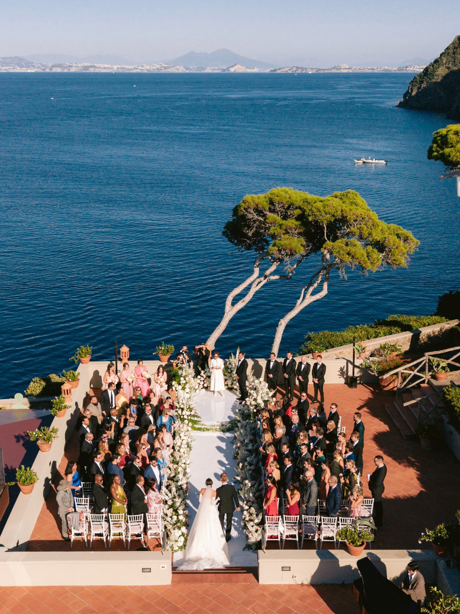 A Train Strike, a Bag of Chips, and a Cloudless Sky: Casey &amp; Anthony's Wedding at Mezzatorre photo