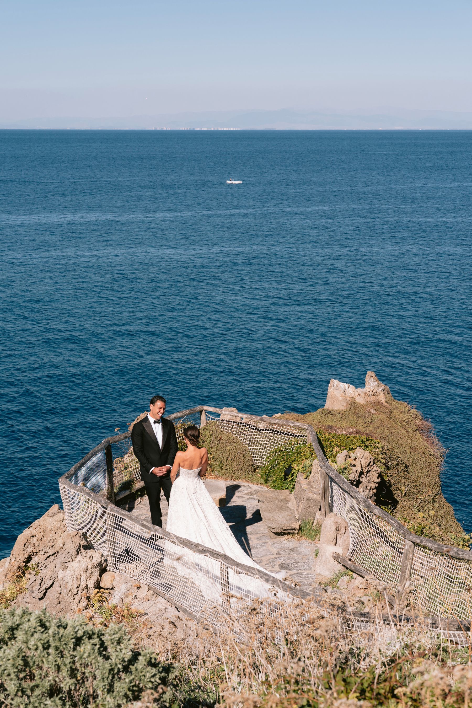 A Train Strike, a Bag of Chips, and a Cloudless Sky: Casey &amp; Anthony's Wedding at Mezzatorre photo