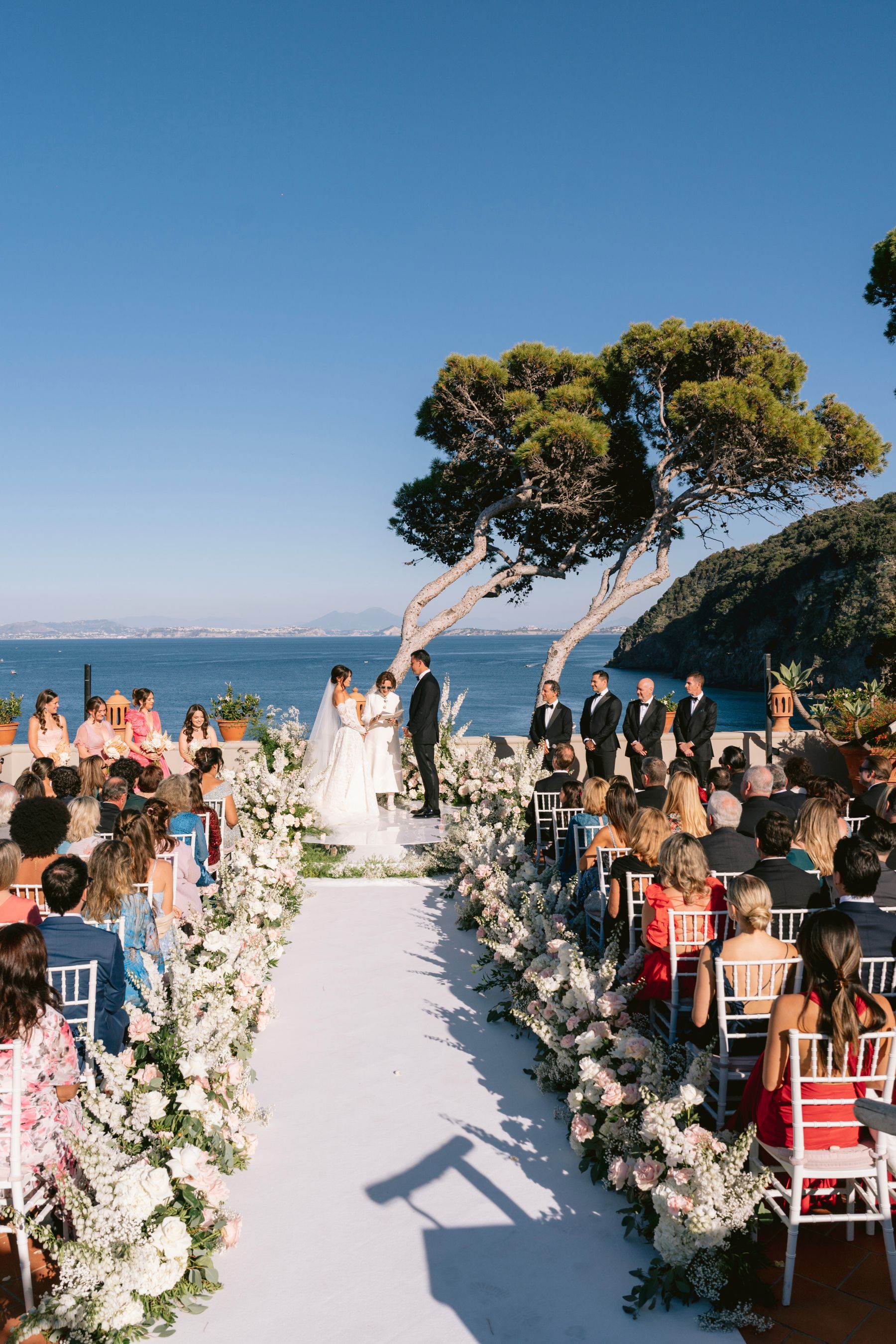 A Train Strike, a Bag of Chips, and a Cloudless Sky: Casey &amp; Anthony's Wedding at Mezzatorre photo