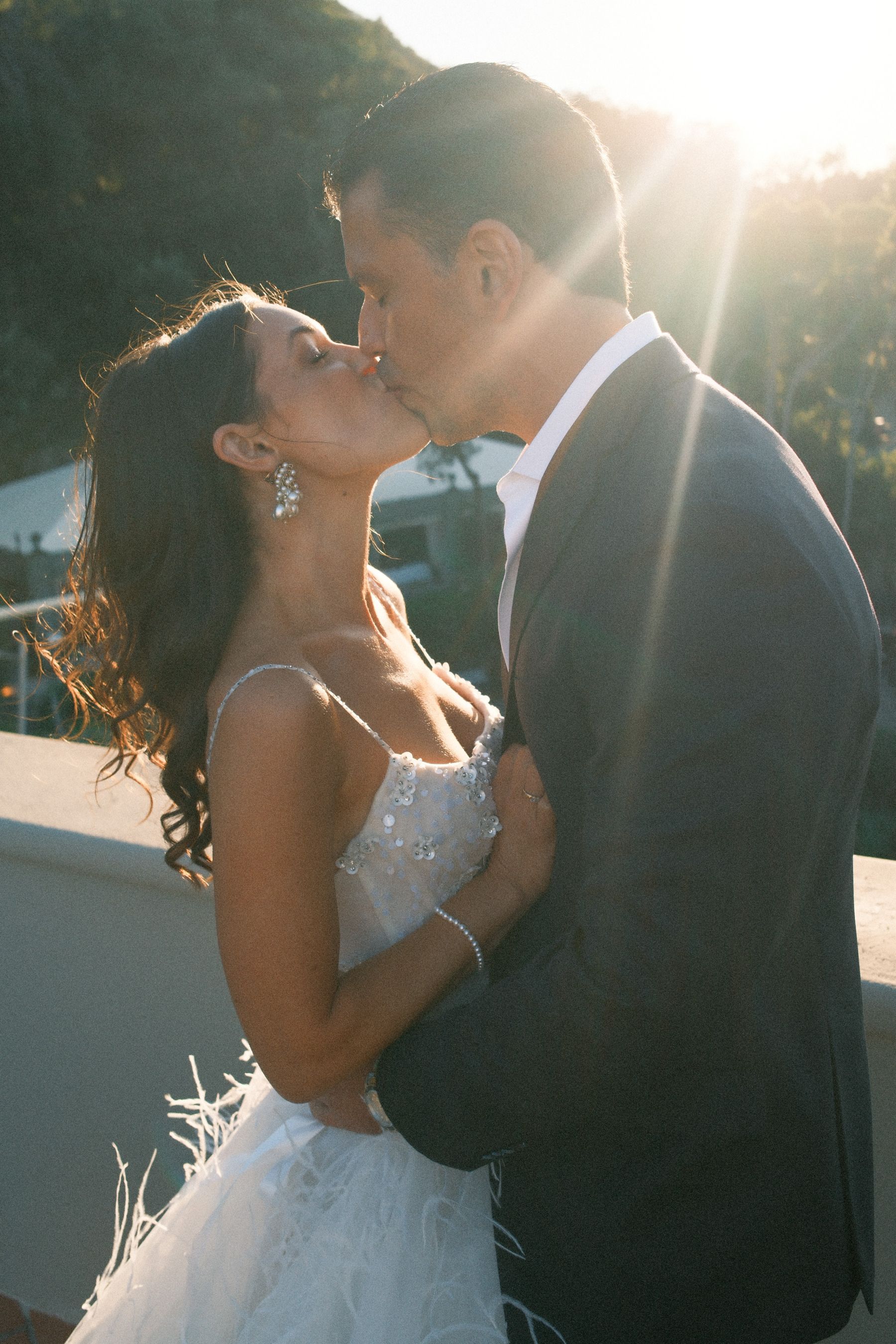 A Train Strike, a Bag of Chips, and a Cloudless Sky: Casey &amp; Anthony's Wedding at Mezzatorre photo