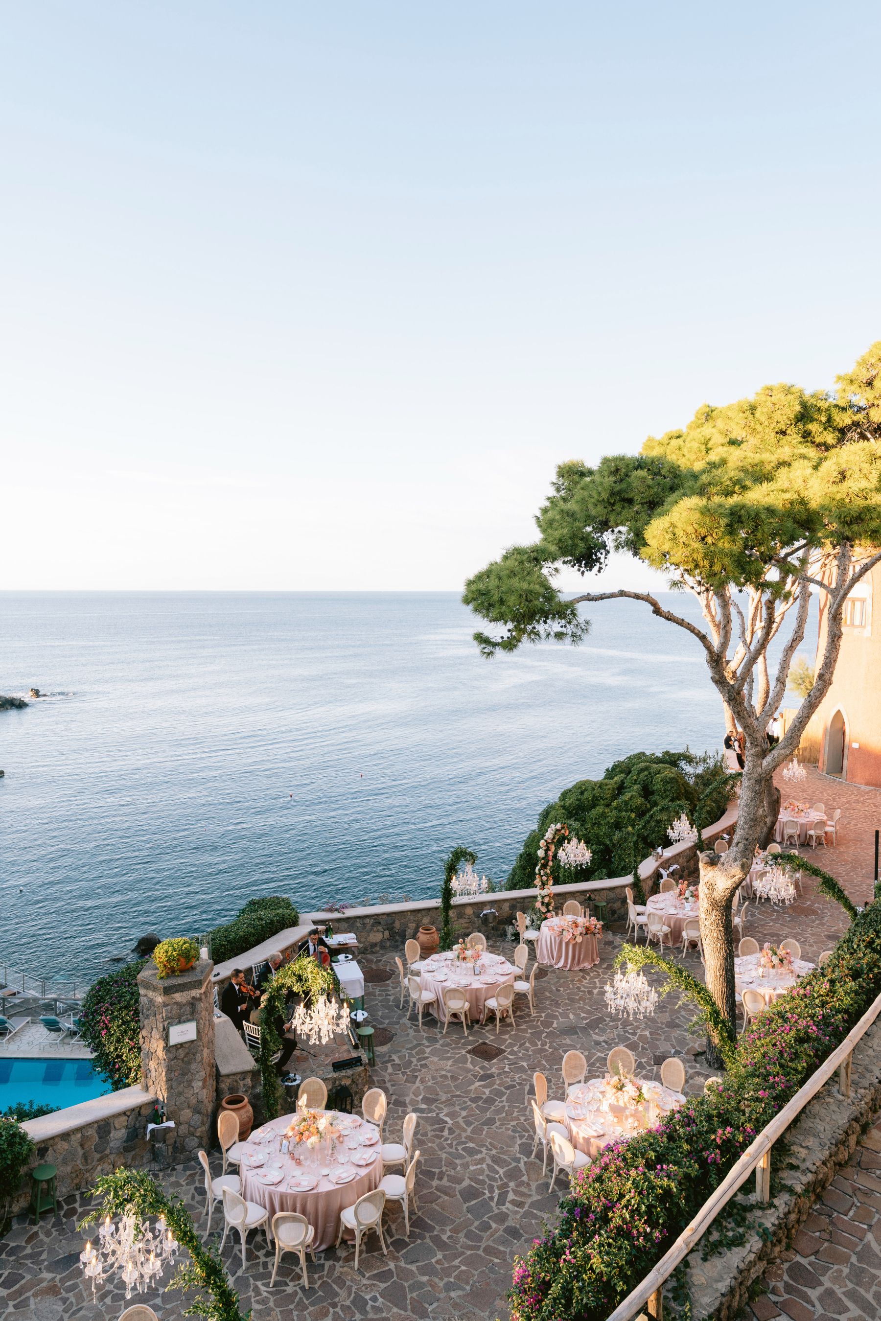 A Train Strike, a Bag of Chips, and a Cloudless Sky: Casey &amp; Anthony's Wedding at Mezzatorre photo