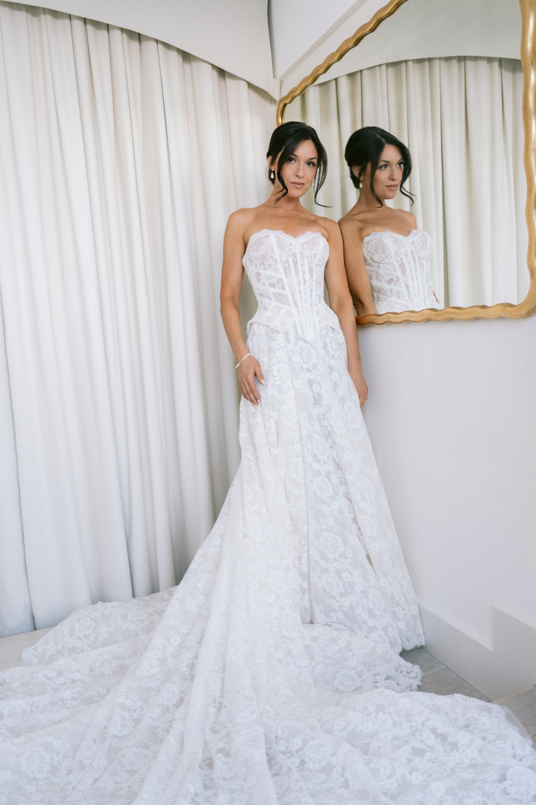 A Train Strike, a Bag of Chips, and a Cloudless Sky: Casey &amp; Anthony's Wedding at Mezzatorre photo