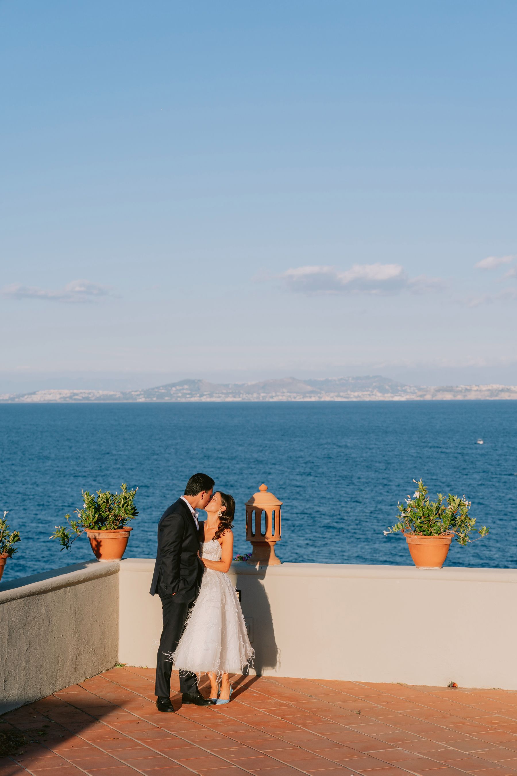 A Train Strike, a Bag of Chips, and a Cloudless Sky: Casey &amp; Anthony's Wedding at Mezzatorre photo