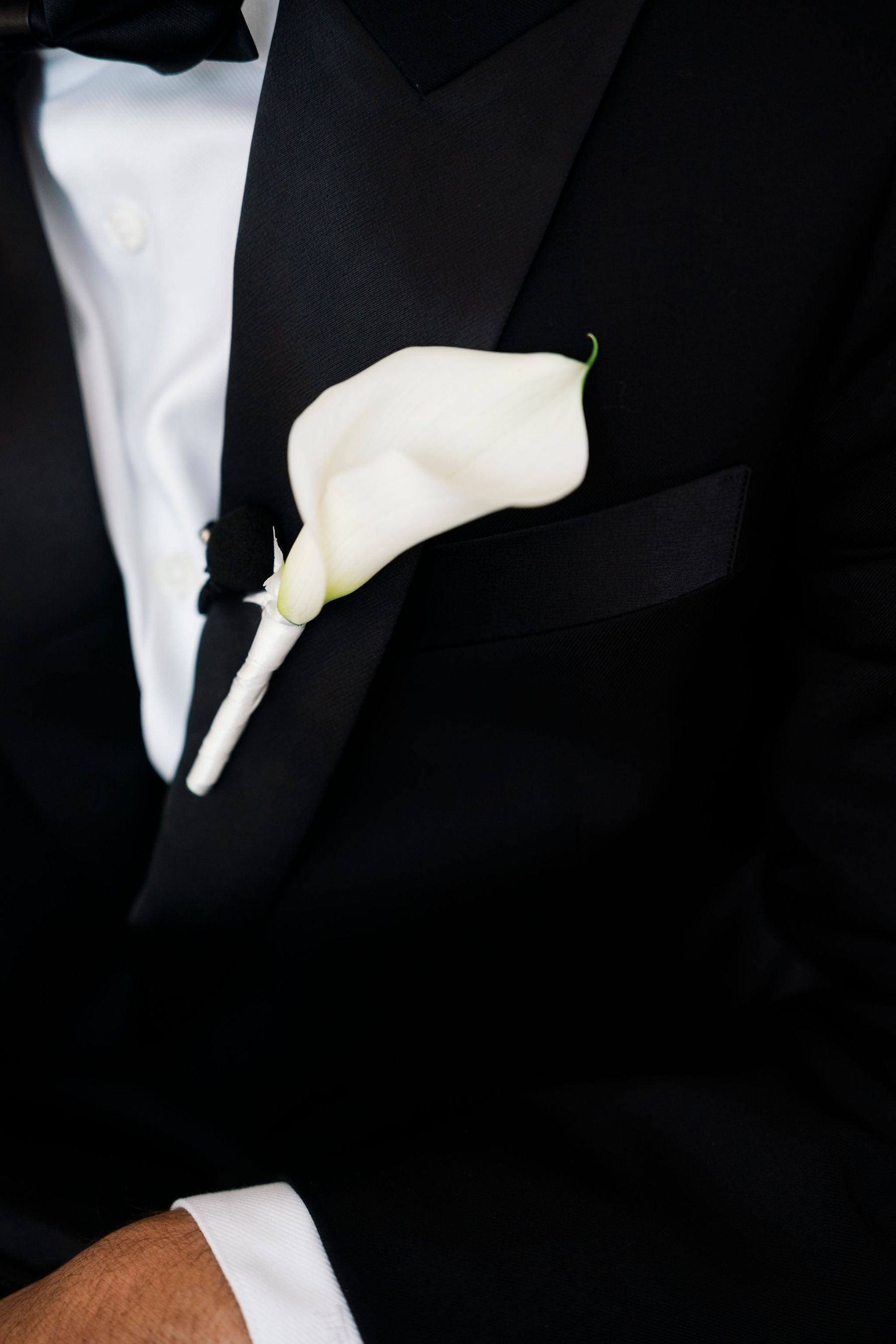 He Took 163 Flights to Get to Her: Kiki &amp; Thavidu's Wedding at COMO Point Yamu, Phuket photo
