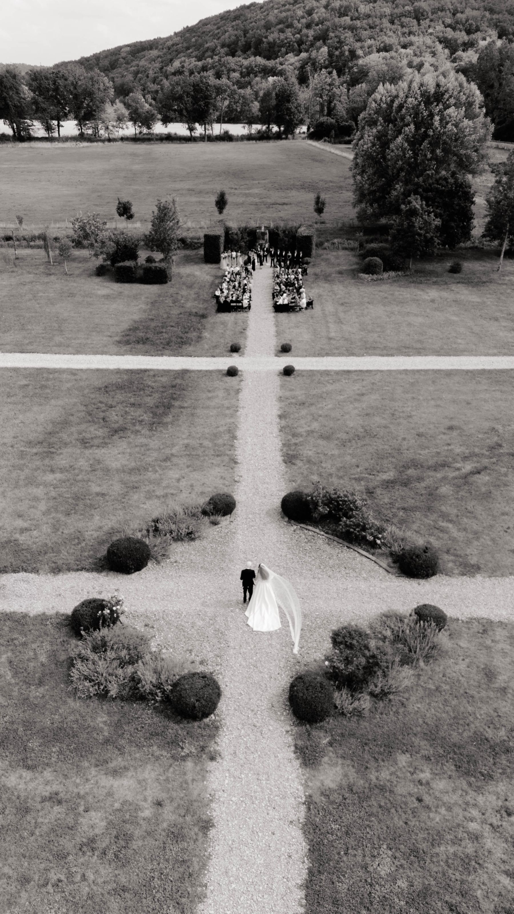 Look at Me, I Have Something to Ask You: Léanne &amp; Louis's Wedding at a Burgundy Abbey photo