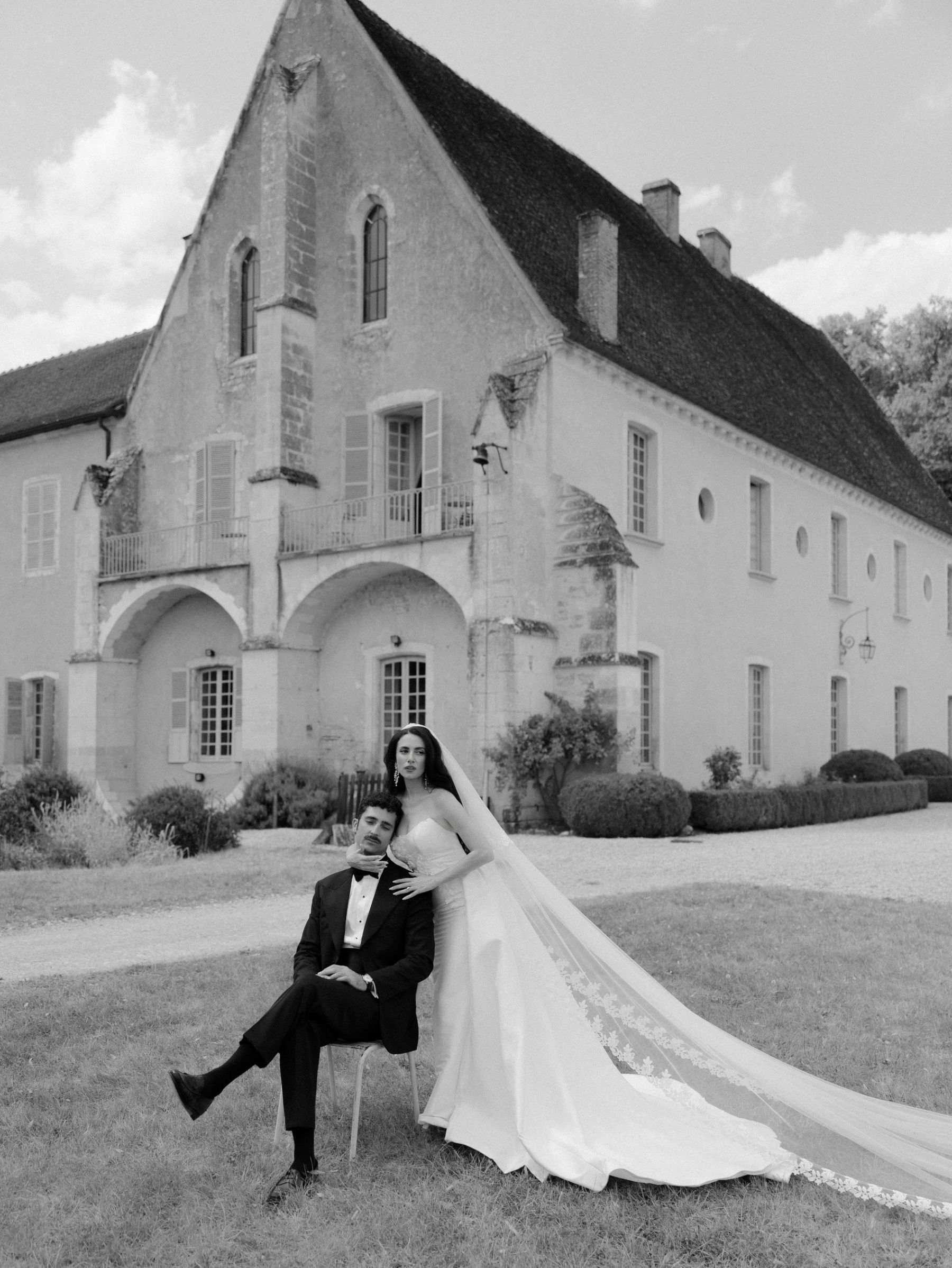 Look at Me, I Have Something to Ask You: Léanne &amp; Louis's Wedding at a Burgundy Abbey photo