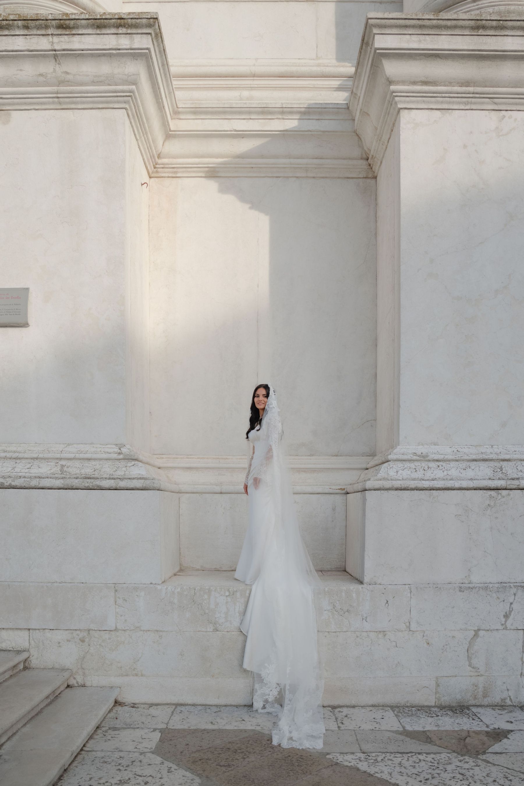 A Modern Venetian Ball: Claire &amp; Arthur's Wedding at Palazzo Pisani Moretta photo