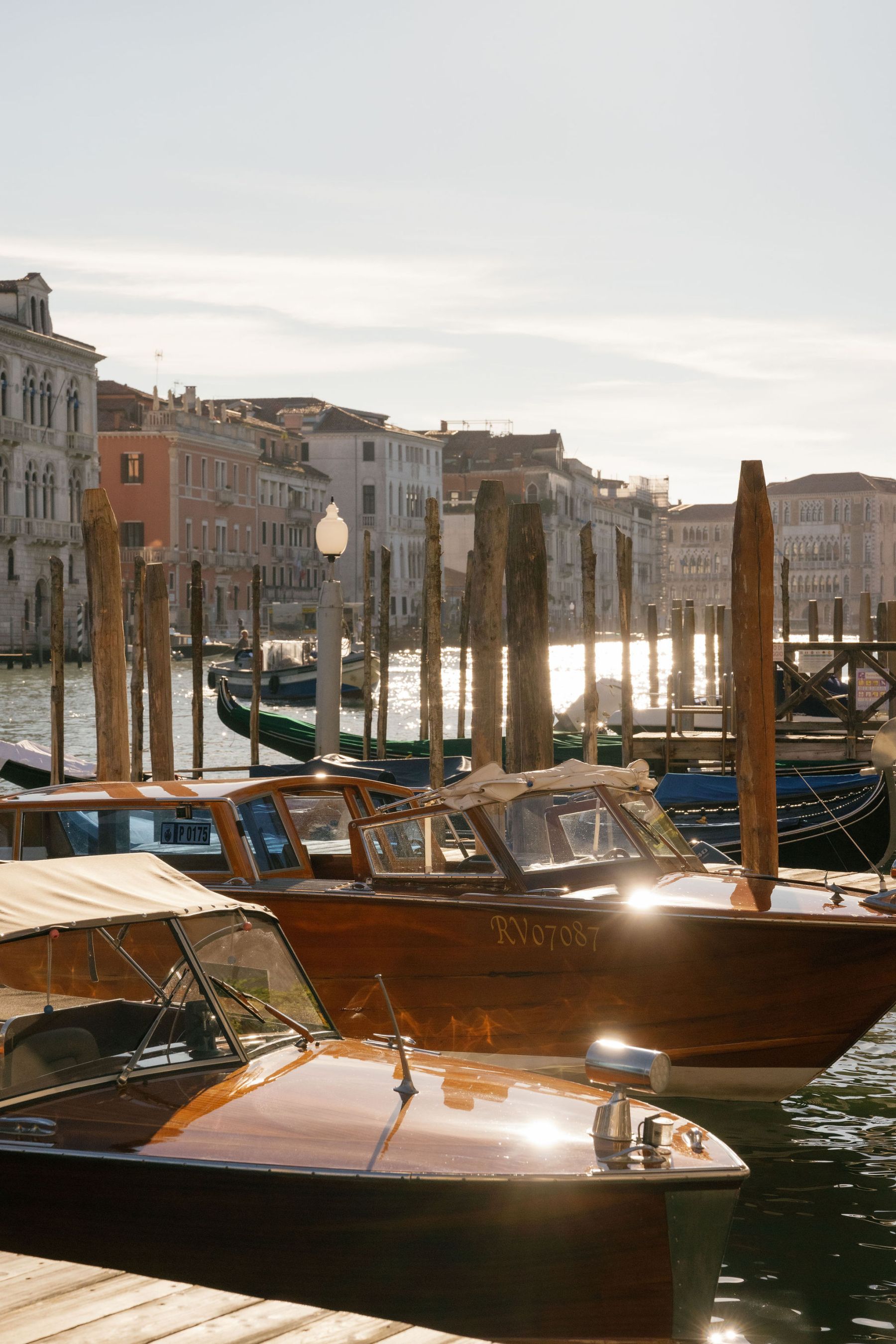 A Modern Venetian Ball: Claire &amp; Arthur's Wedding at Palazzo Pisani Moretta photo