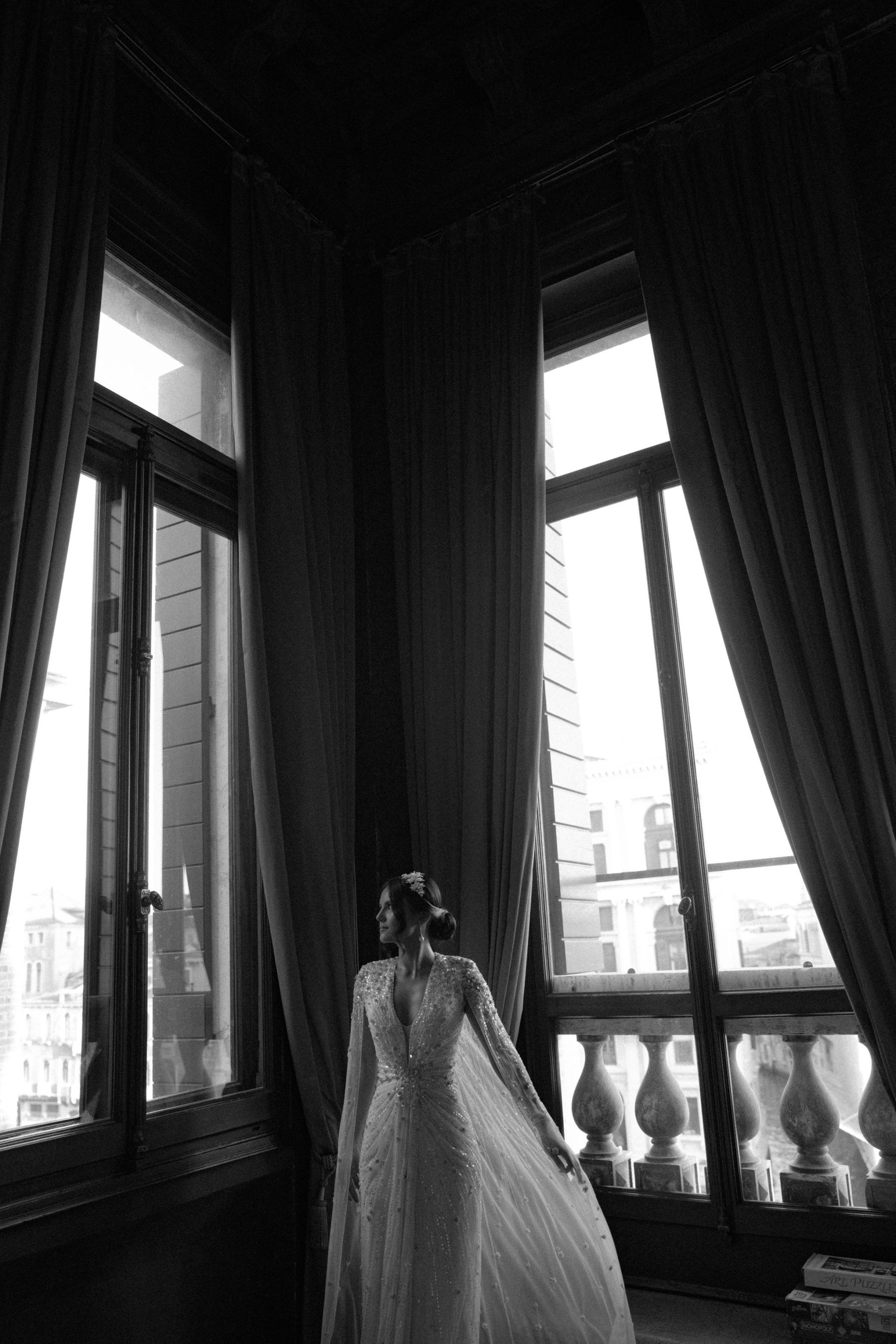 A Modern Venetian Ball: Claire &amp; Arthur's Wedding at Palazzo Pisani Moretta photo