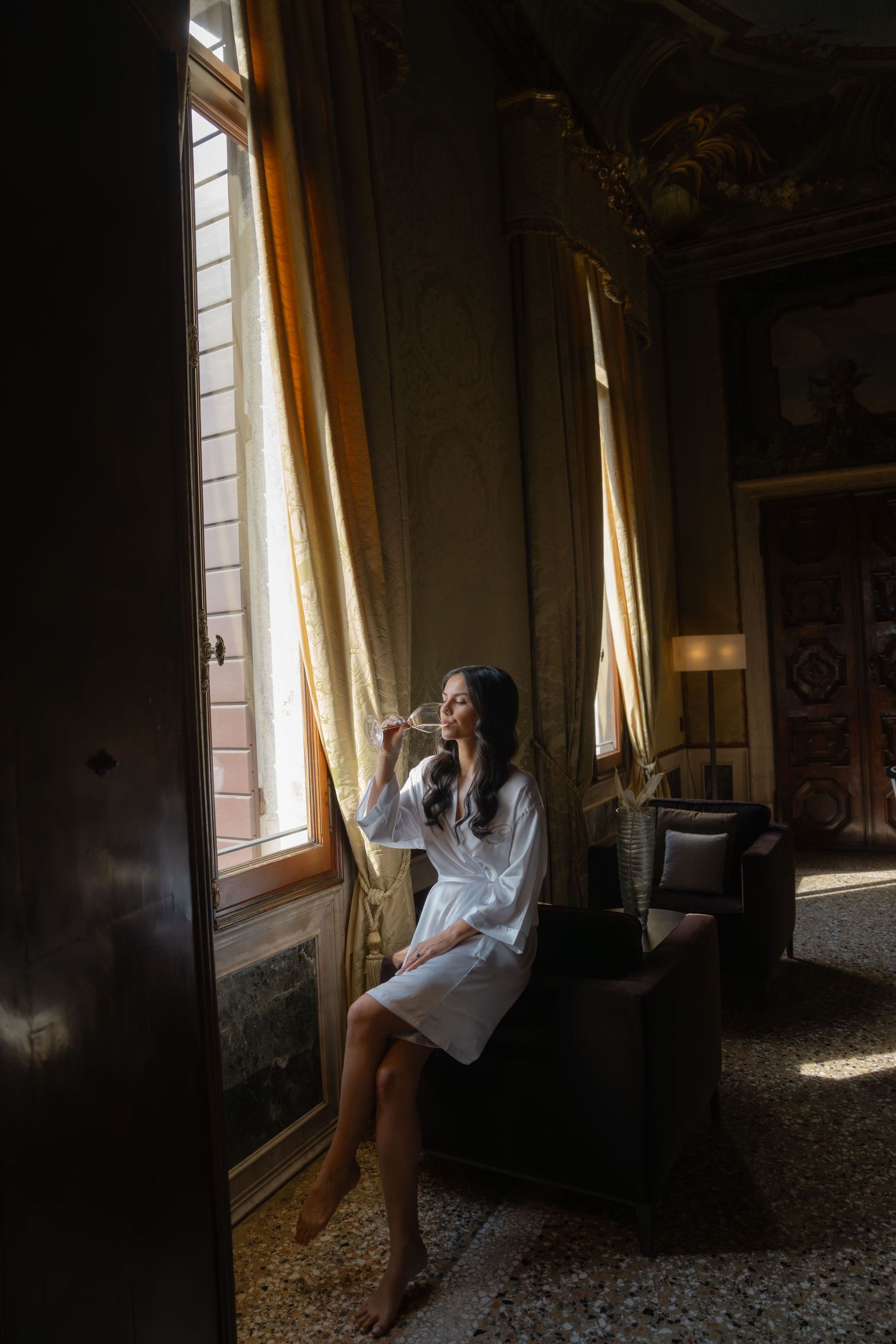 A Modern Venetian Ball: Claire &amp; Arthur's Wedding at Palazzo Pisani Moretta photo