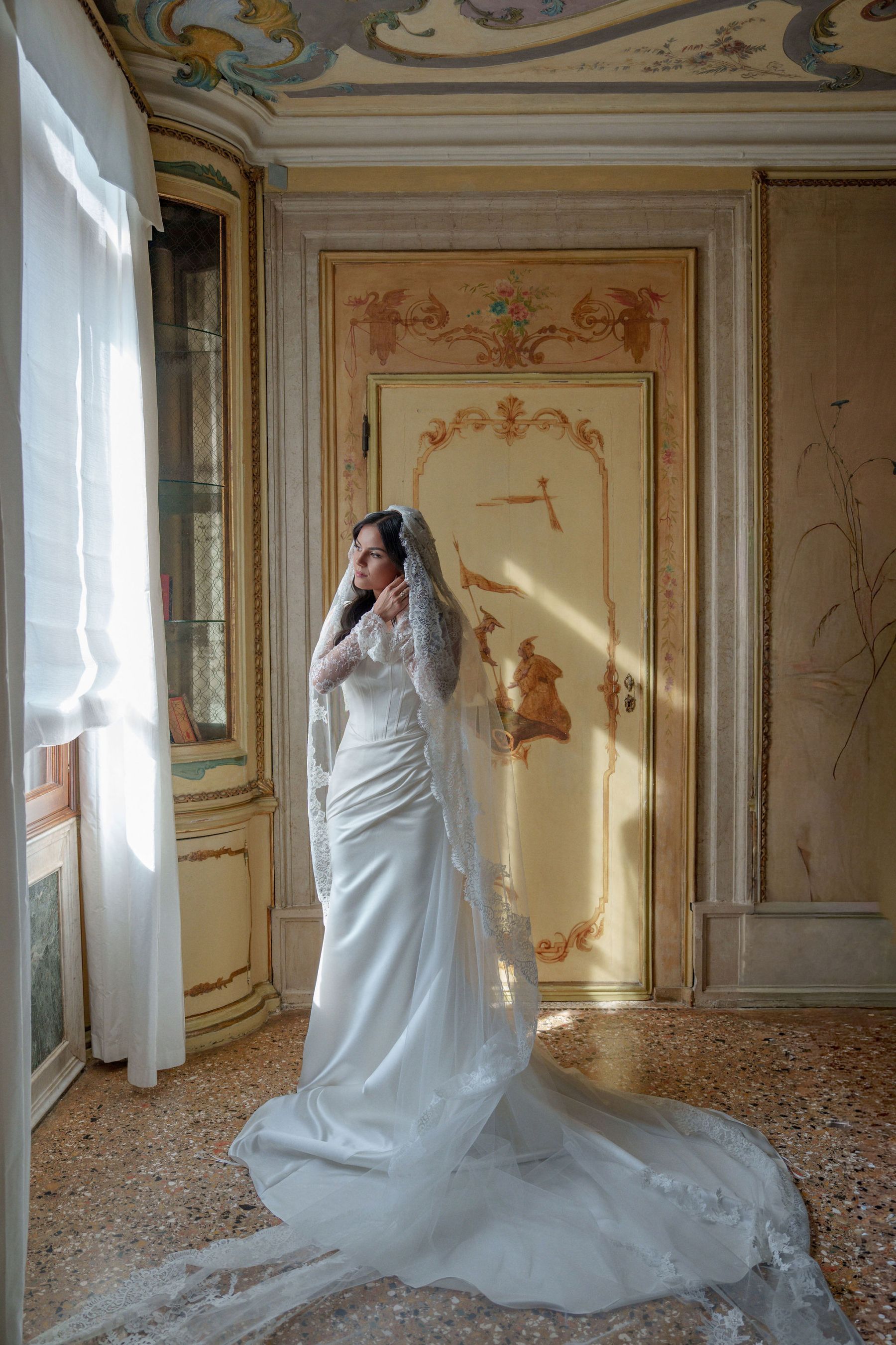 A Modern Venetian Ball: Claire &amp; Arthur's Wedding at Palazzo Pisani Moretta photo