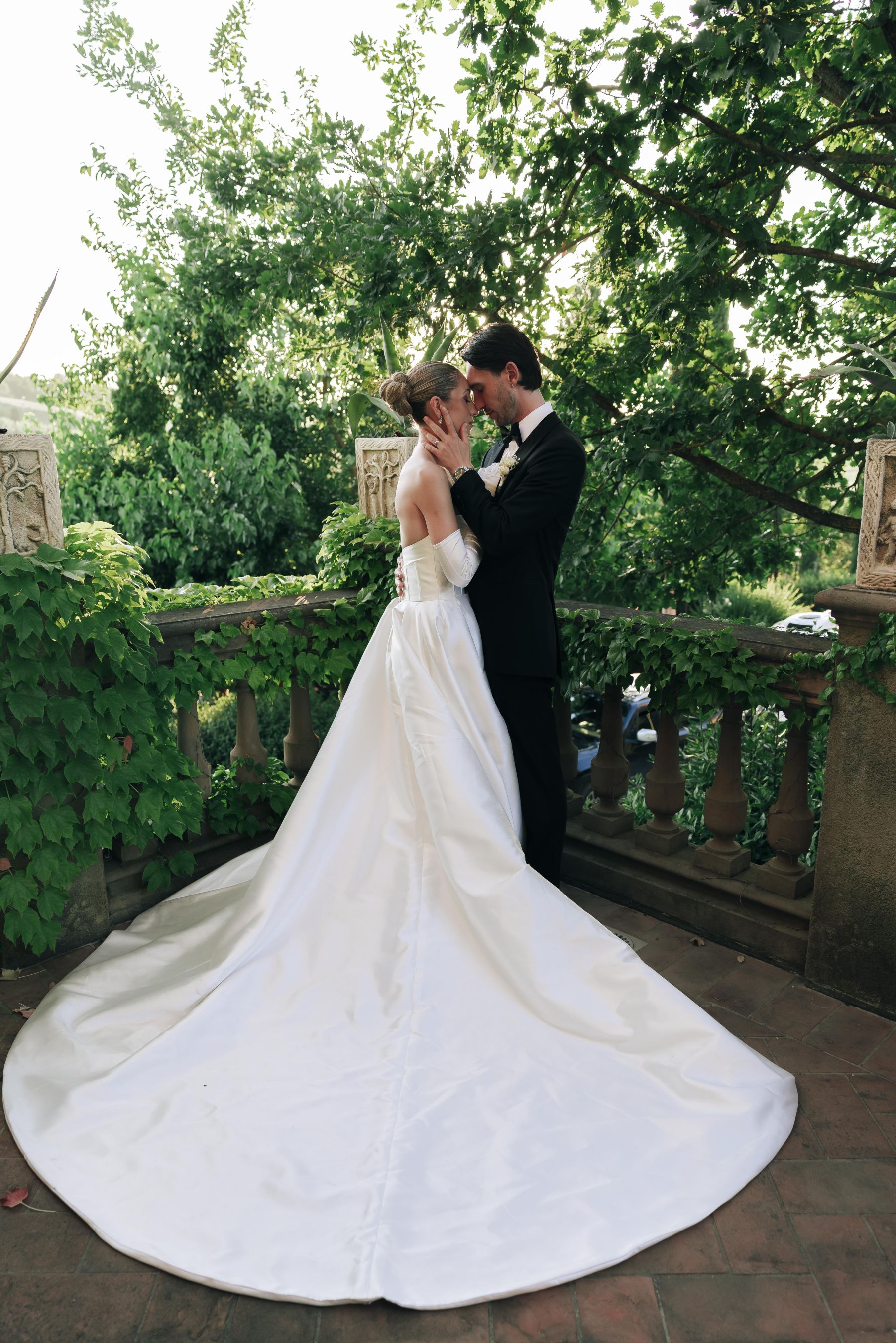 They Wrote Down Their Dream Venue Separately - Both Said Tuscany: Lindsey &amp; Lewis's Wedding at Tenuta Corbinaia photo
