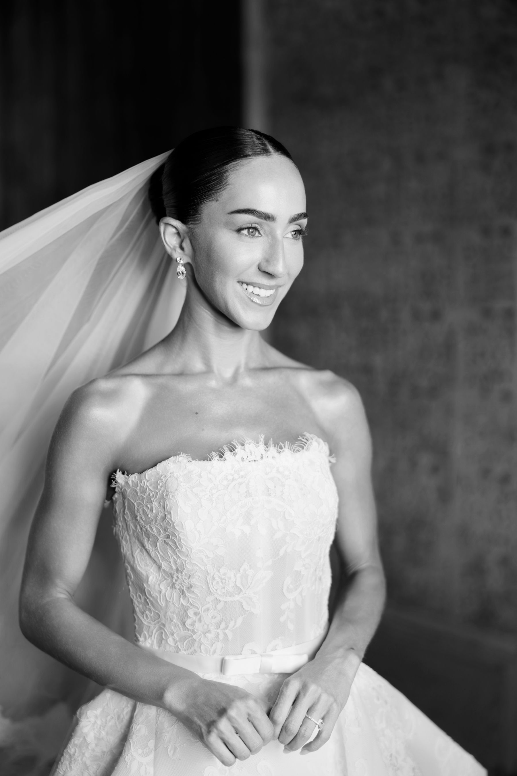 Timeless Elegance and a Surprise Opera Singer: Hana &amp; Benjamin's Wedding in Puglia photo