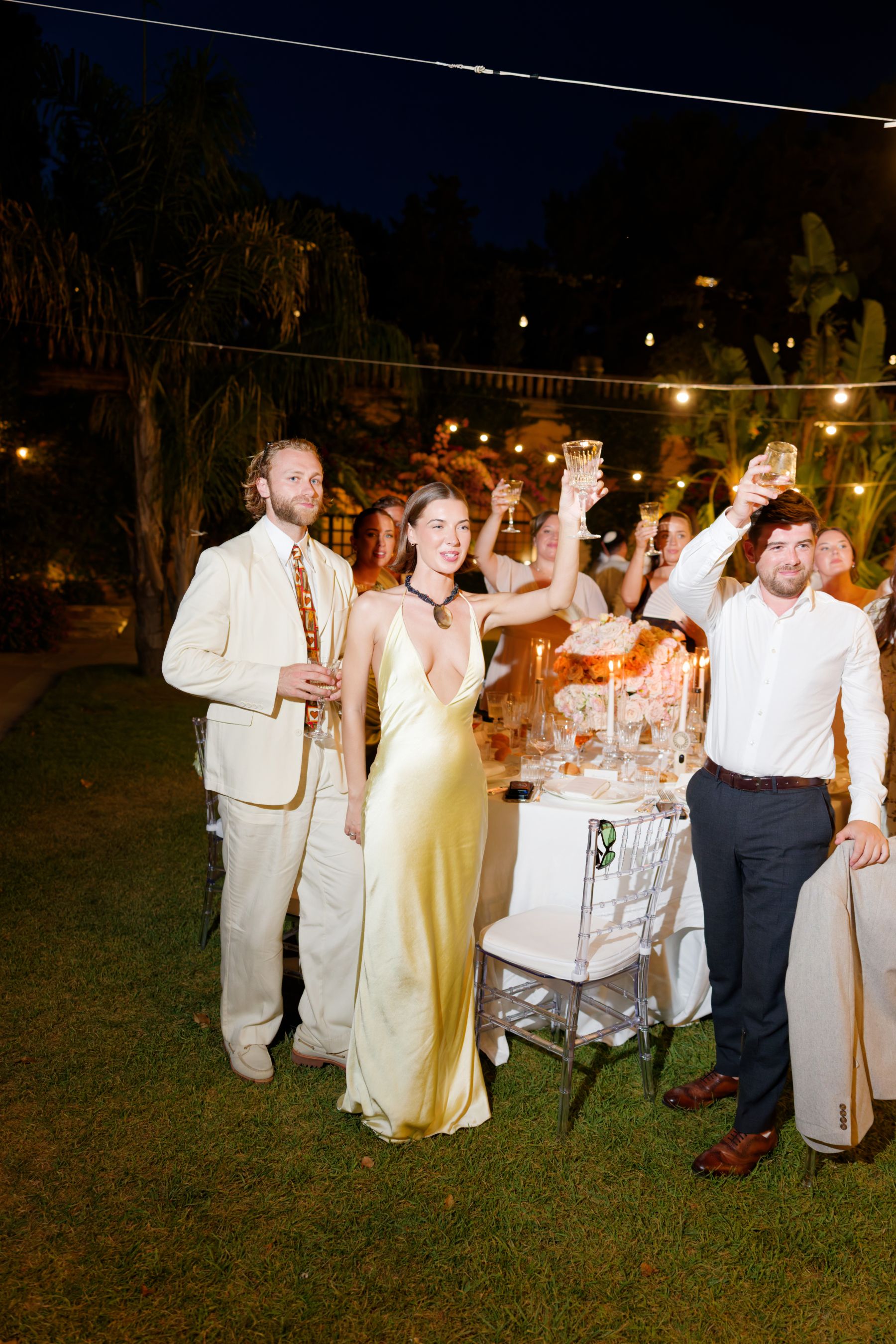 Timeless Elegance and a Surprise Opera Singer: Hana &amp; Benjamin's Wedding in Puglia photo