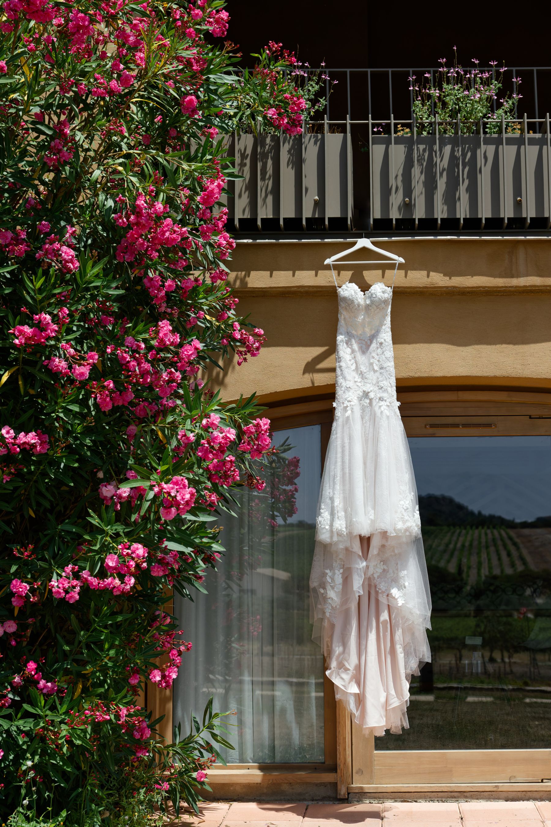 A South of France Weekend to Remember: Jasmine &amp; Max’s Wedding at Château l’Hospitalet photo