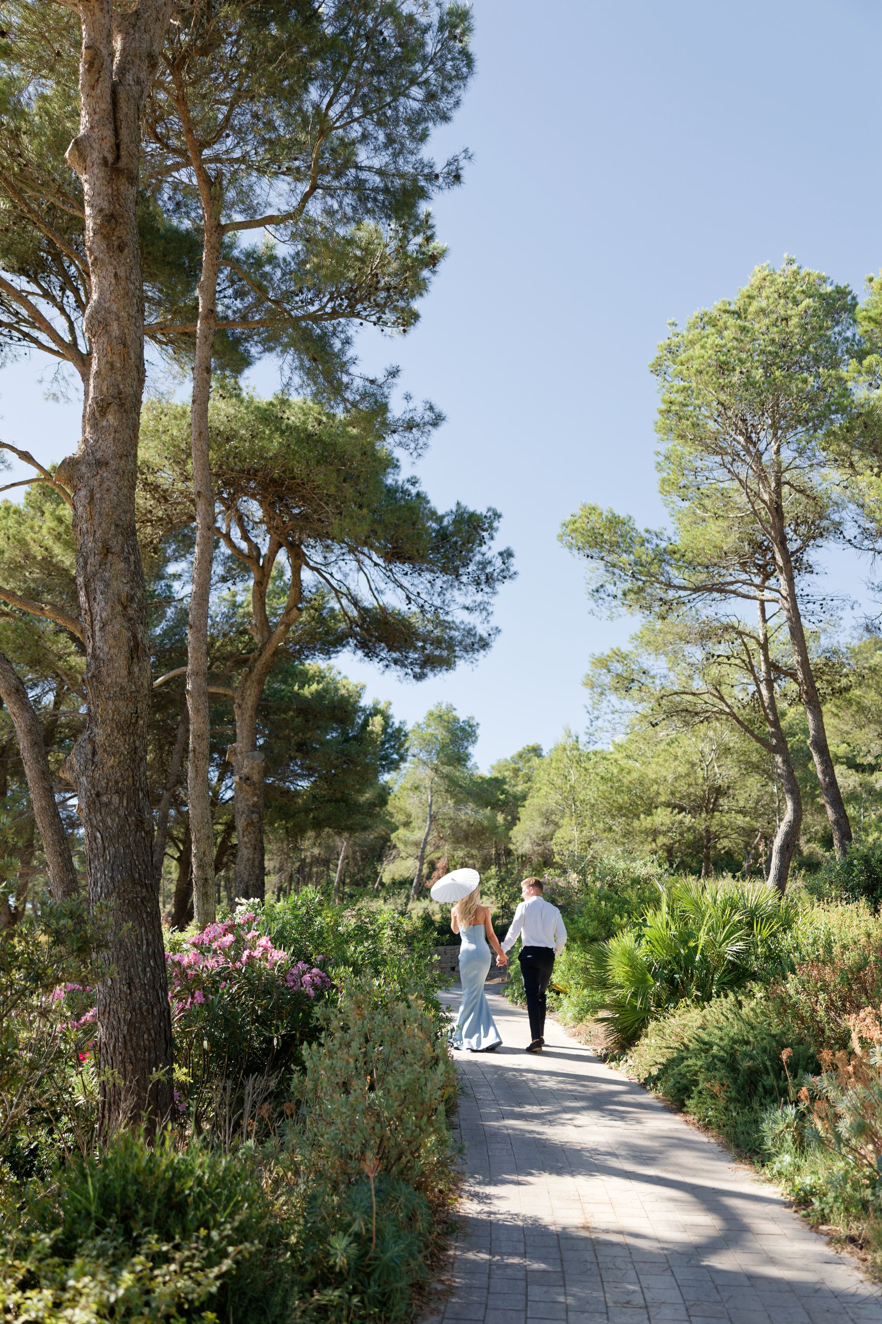 A South of France Weekend to Remember: Jasmine &amp; Max’s Wedding at Château l’Hospitalet photo