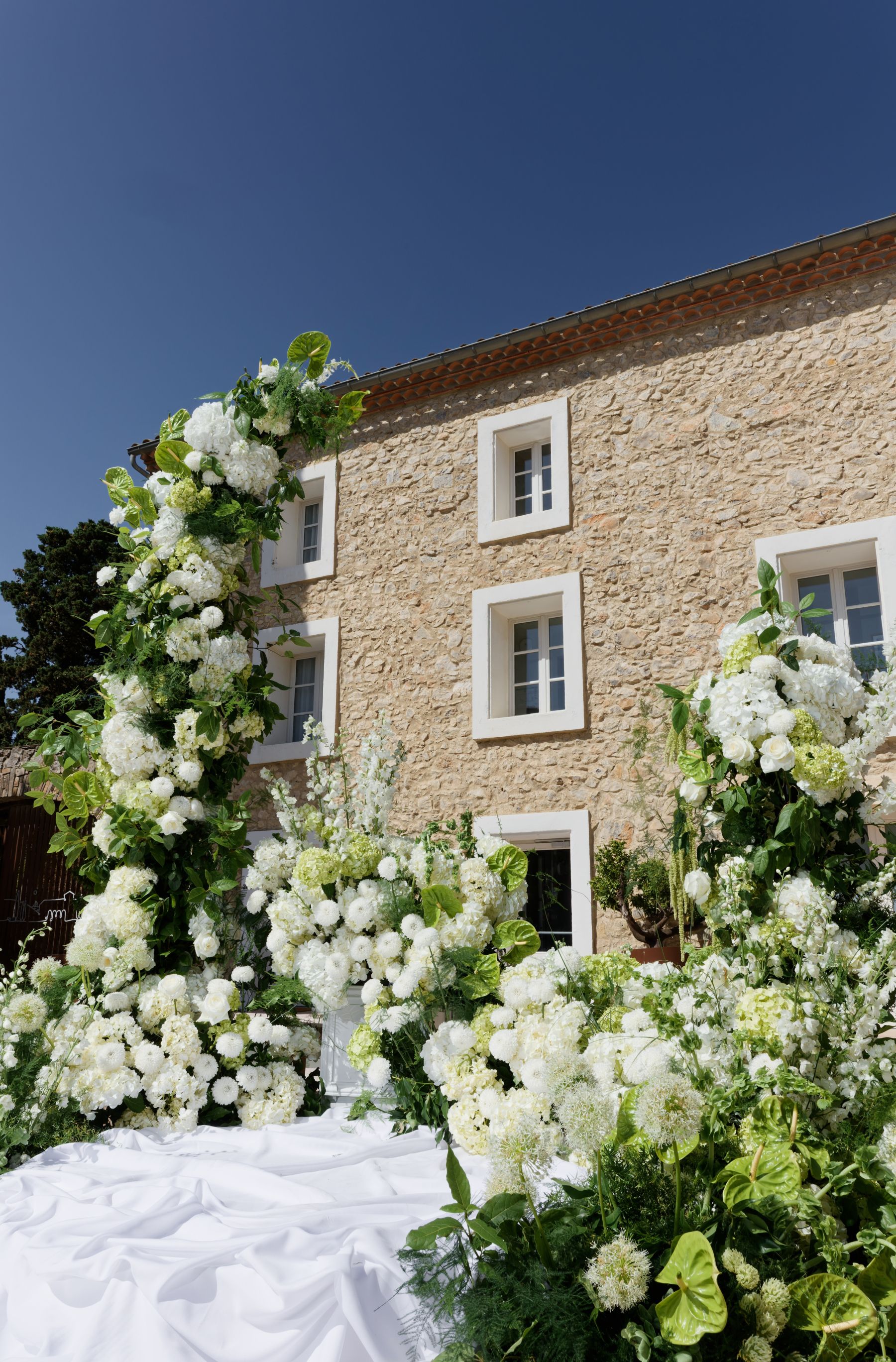 A South of France Weekend to Remember: Jasmine &amp; Max’s Wedding at Château l’Hospitalet photo