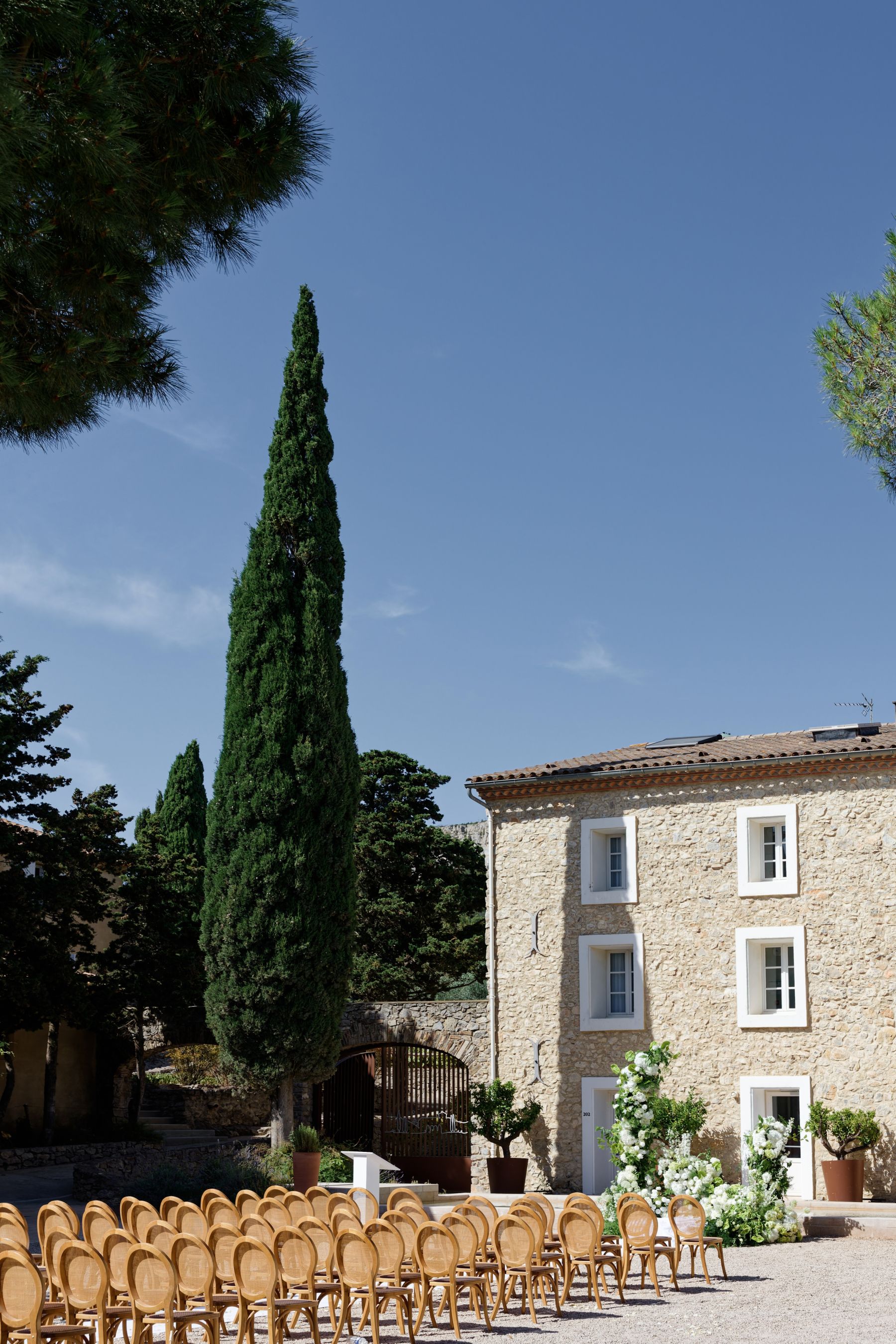 A South of France Weekend to Remember: Jasmine &amp; Max’s Wedding at Château l’Hospitalet photo