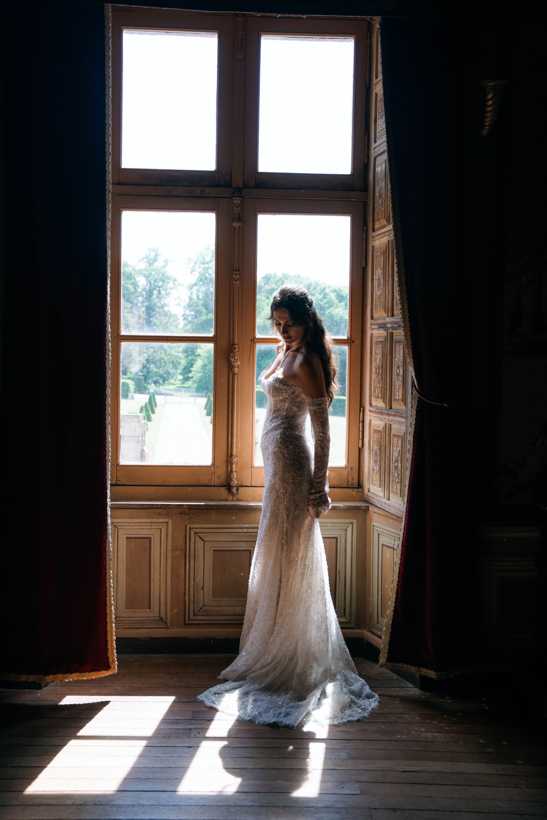 35 Countries, Four Cats and One Medieval Château: Şeyma &amp; Valérian's Wedding at Château du Rocher Portail photo