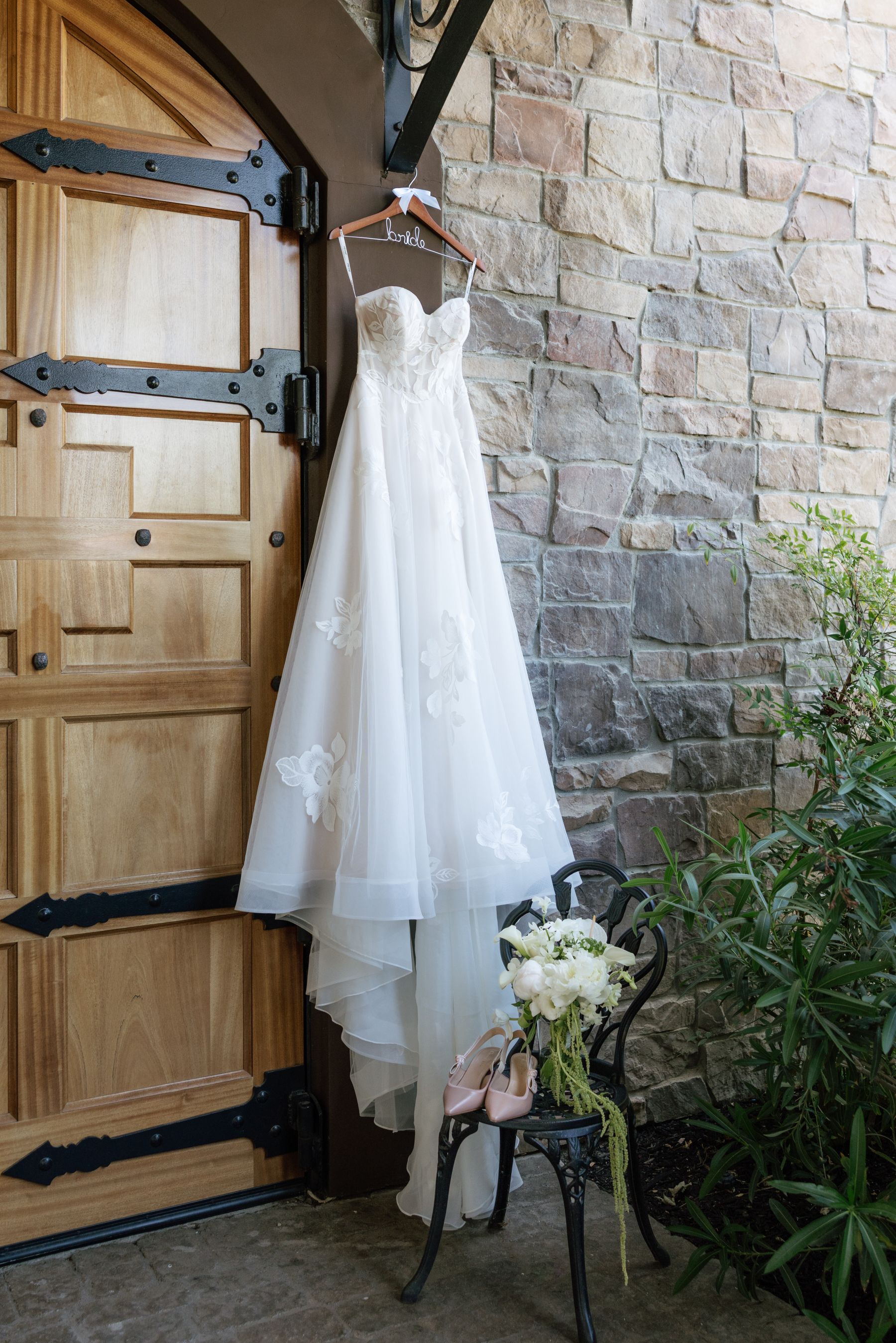 Coffee From Their First Date and Diamonds From Her Mother's Ring: Cindy &amp; Ryan's Wedding at Casa Real photo