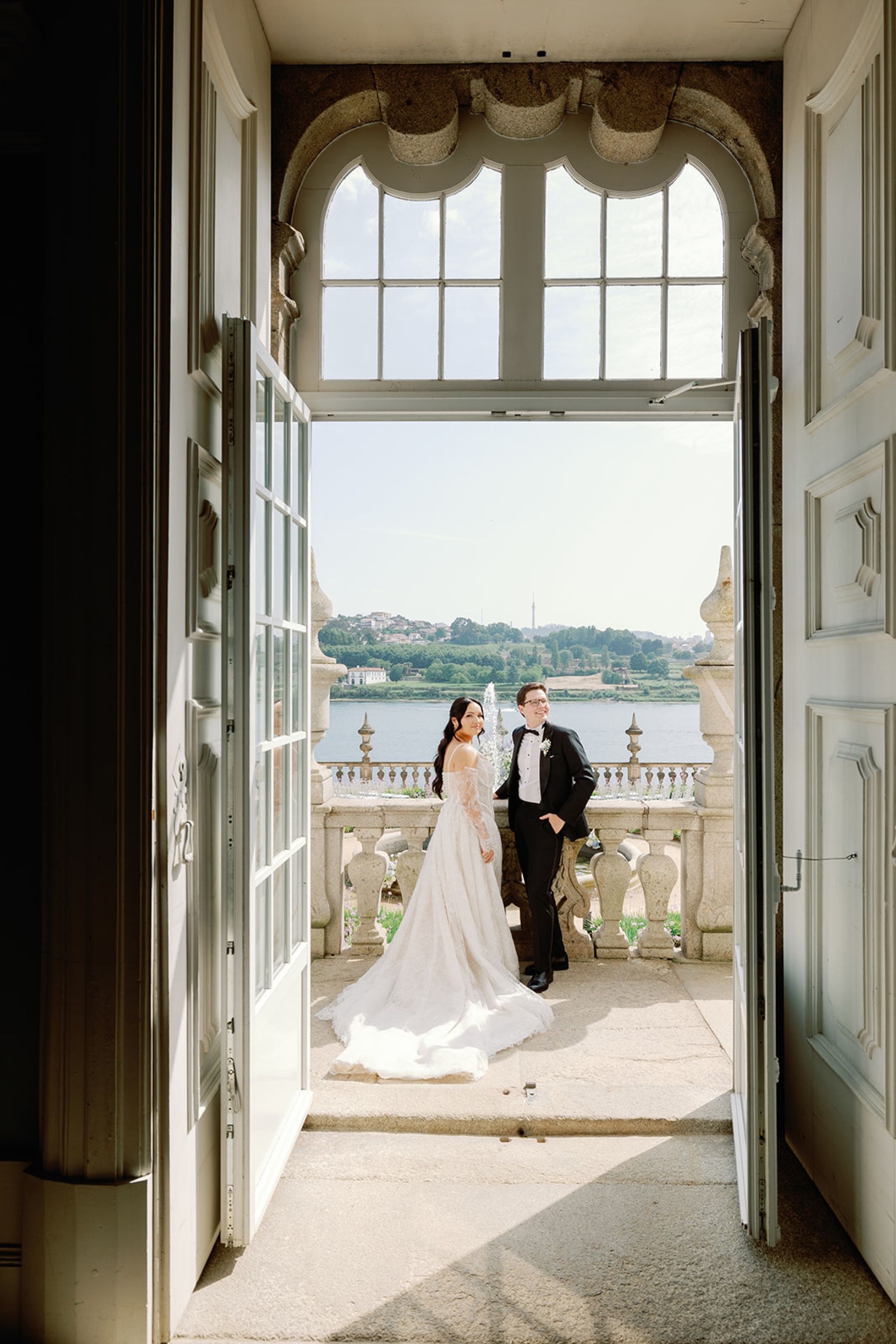 No Cake, All Fireworks: Hannah &amp; James's Wedding at Pestana Palácio do Freixo photo
