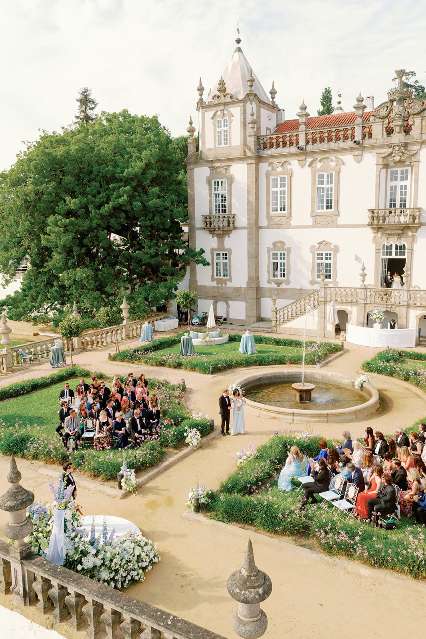 No Cake, All Fireworks: Hannah &amp; James's Wedding at Pestana Palácio do Freixo photo