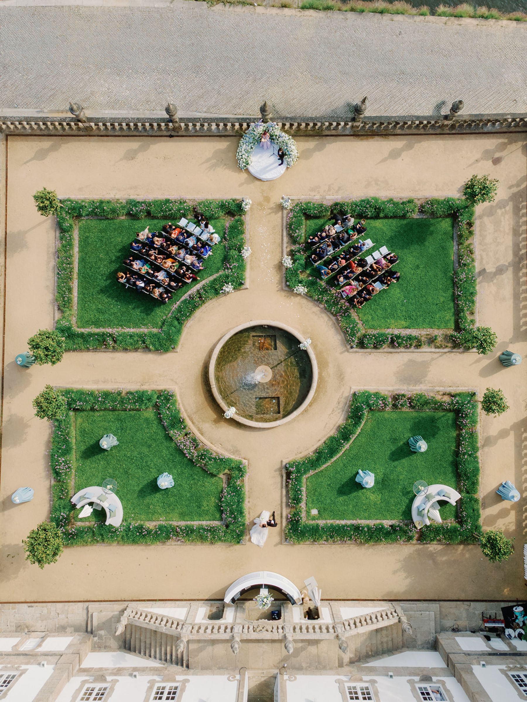 No Cake, All Fireworks: Hannah &amp; James's Wedding at Pestana Palácio do Freixo photo
