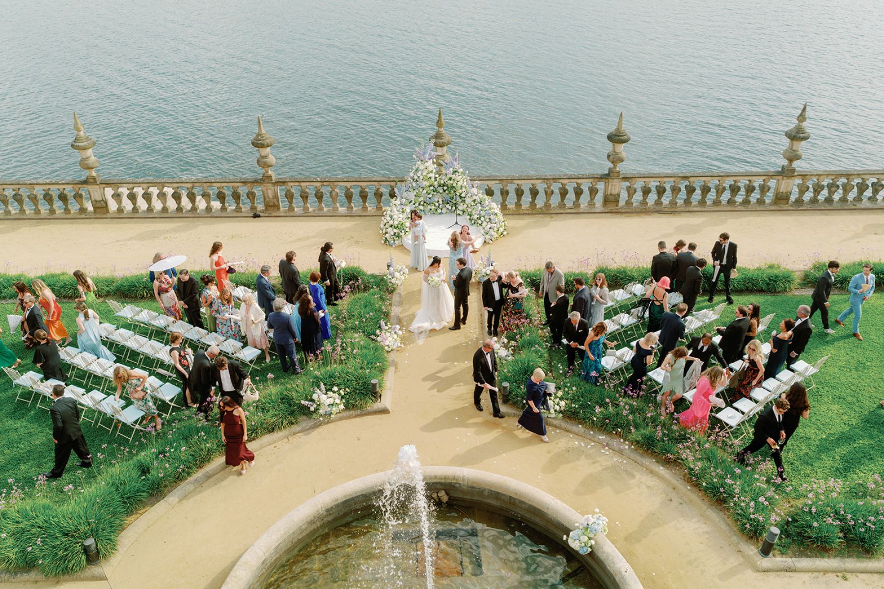 No Cake, All Fireworks: Hannah &amp; James's Wedding at Pestana Palácio do Freixo photo