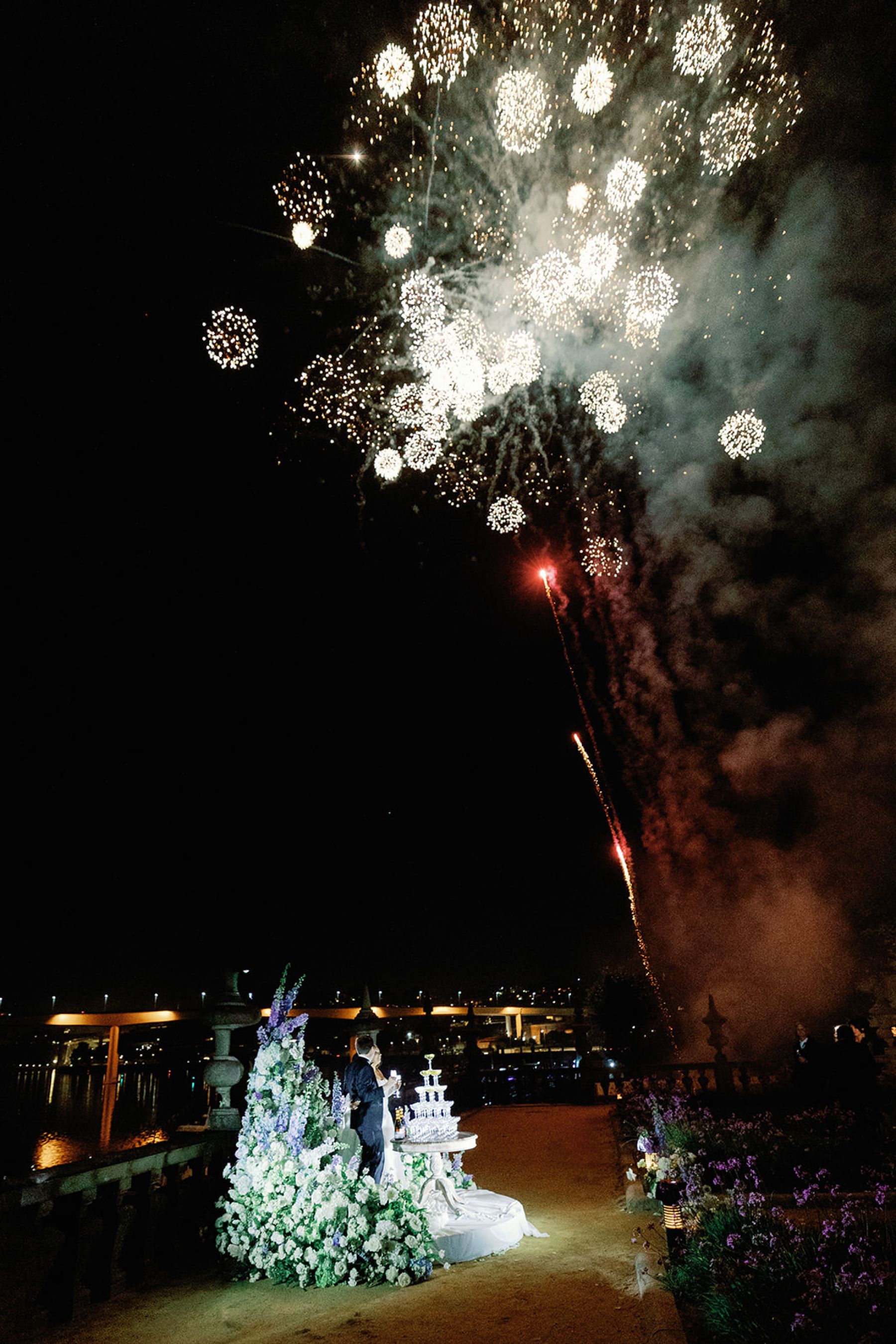 No Cake, All Fireworks: Hannah &amp; James's Wedding at Pestana Palácio do Freixo photo