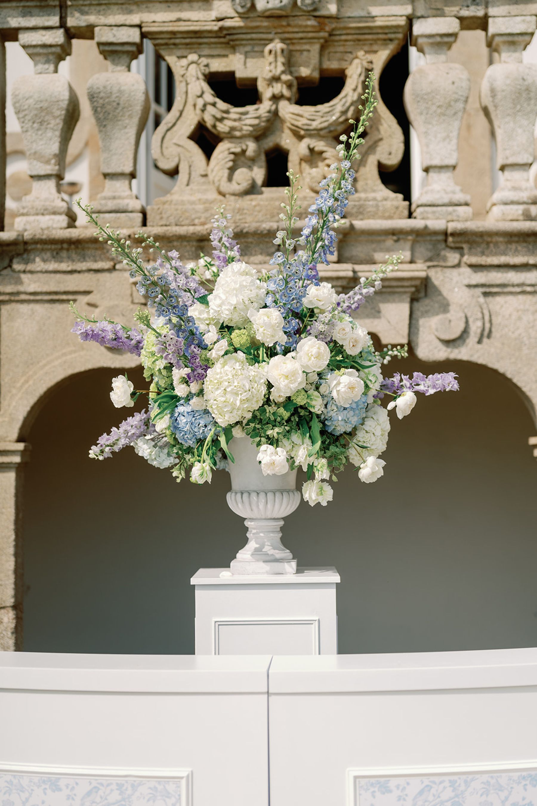 No Cake, All Fireworks: Hannah &amp; James's Wedding at Pestana Palácio do Freixo photo