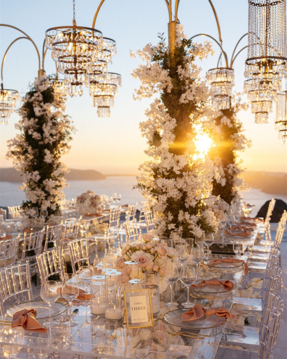 Hera's Weddings