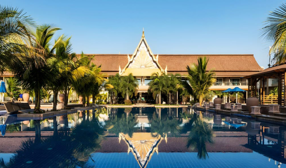 Radisson Blu Plaza Resort and Convention Centre, K