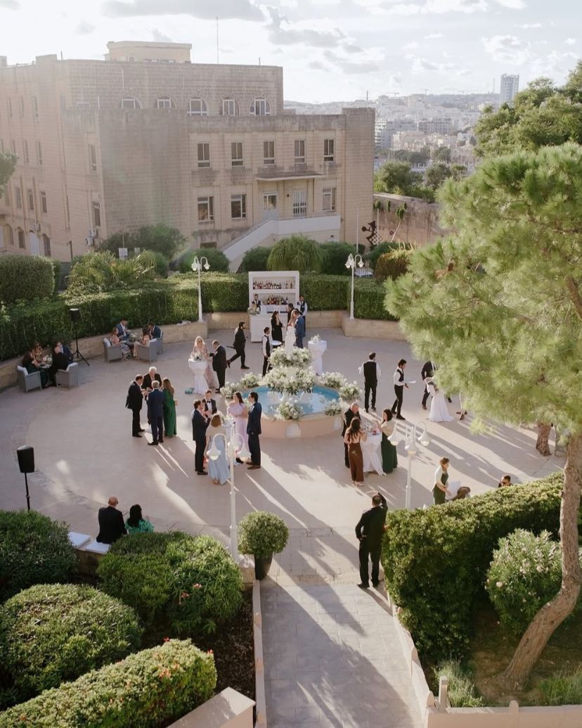 Sarah Young Luxury Weddings and Events Planner