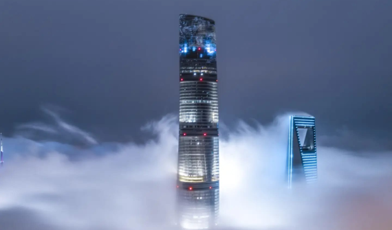 J Hotel Shanghai Tower