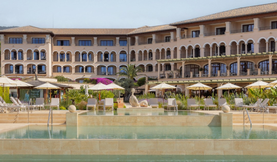 St. Regis Mardavall Hotel