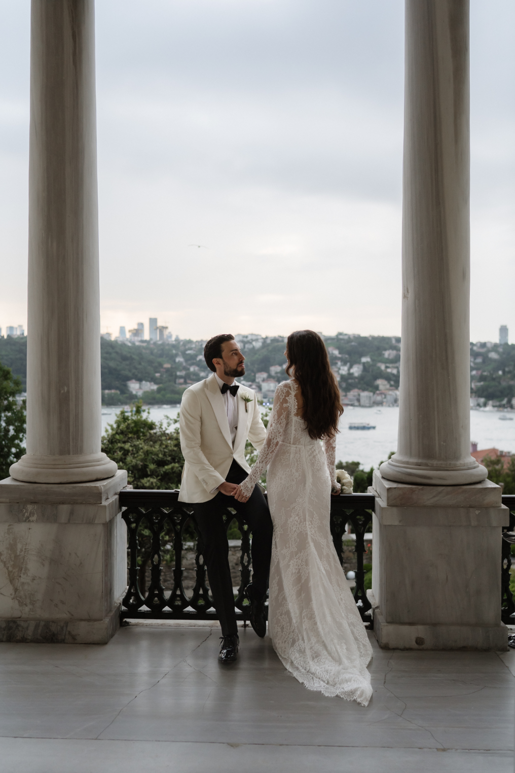 Damla Özer Photographer photo