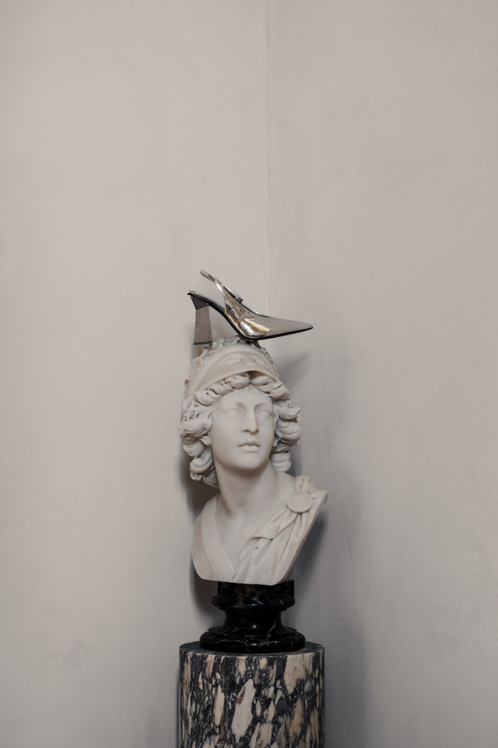 Lisa Poggi Studio Photographer photo