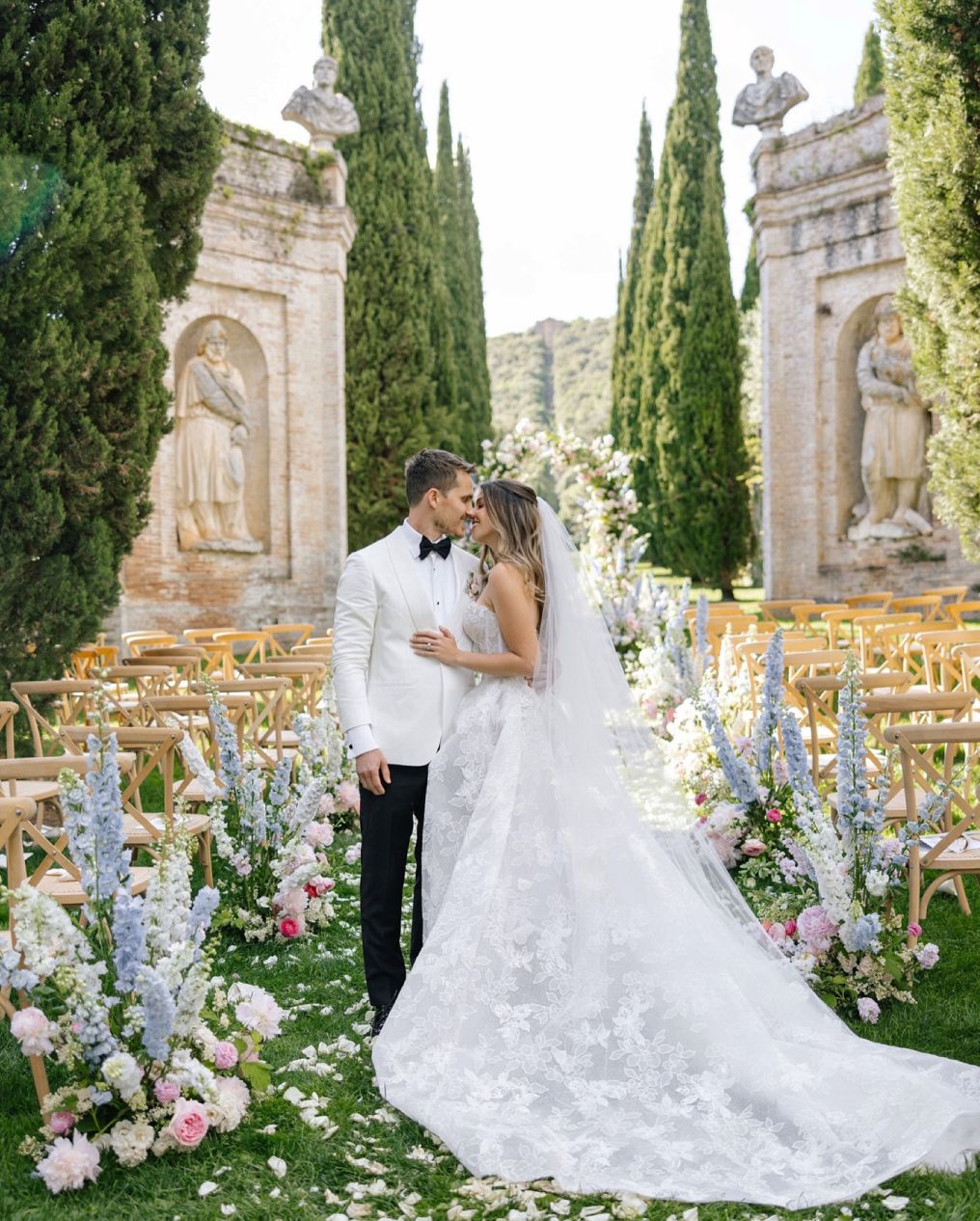 Weddings in Tuscany by Chiara Sernesi Planner photo