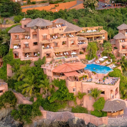 La Casa Que Canta Venues