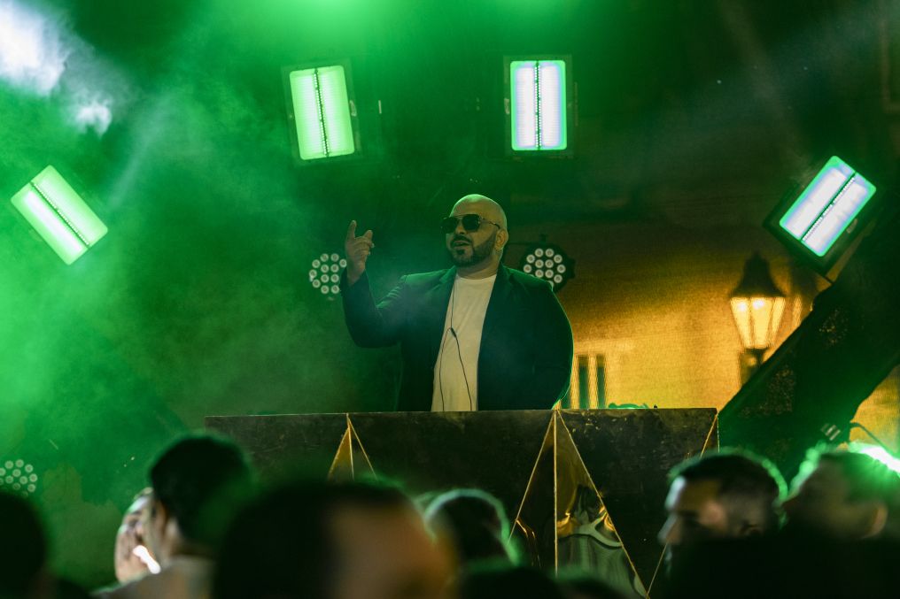 WINSTON HOWARD DJ photo