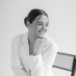 LAURA TRAPP - Weddings & Events Planner