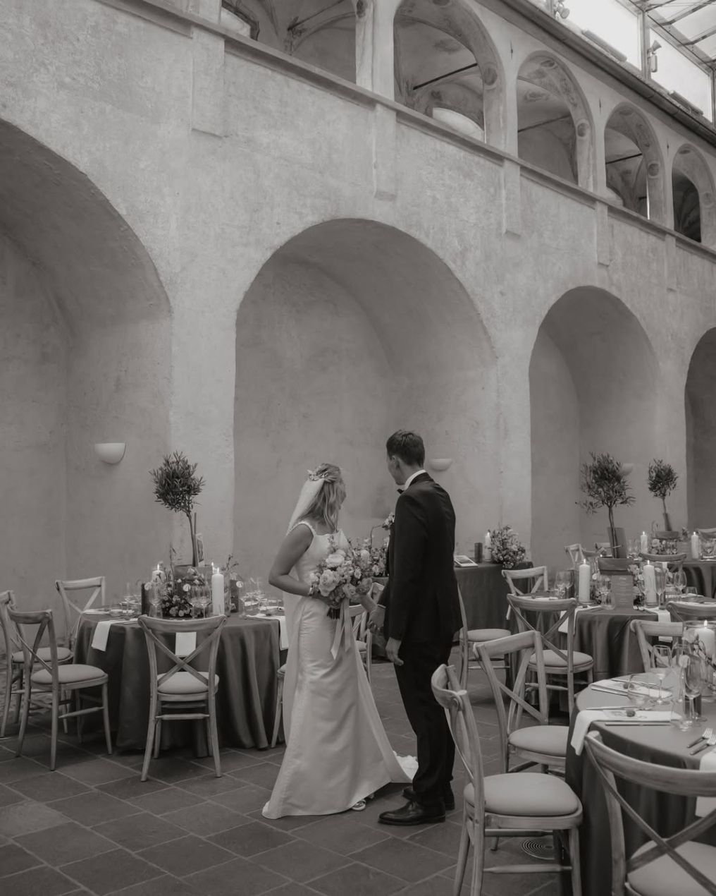 LAURA TRAPP - Weddings & Events Planner photo