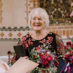 Yvonne Beck Bilingual Celebrant Wedding Officiants