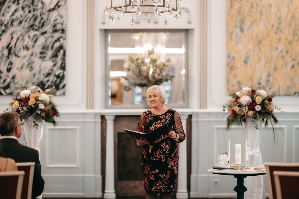 Yvonne Beck Bilingual Celebrant Wedding Officiant photo