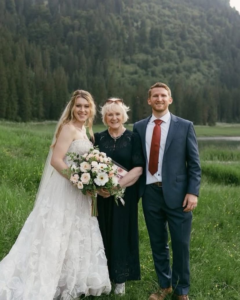 Yvonne Beck Bilingual Celebrant Wedding Officiants